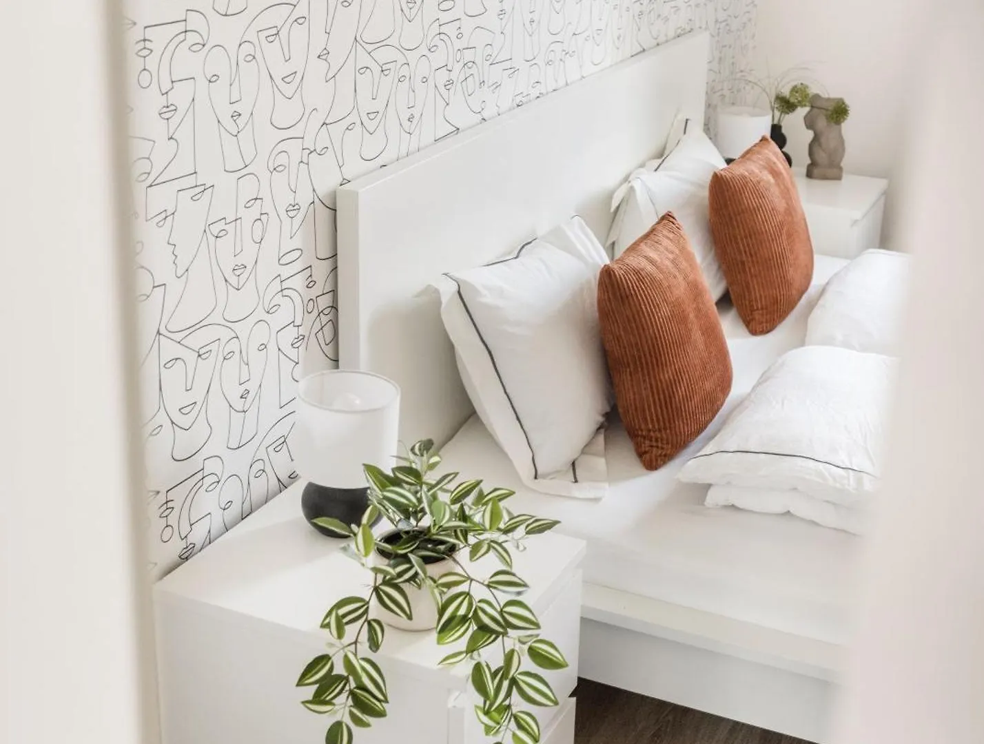 Luxe, Minimal 3Dbr Apt-Stunning New York Cafe View Budapest Apartment